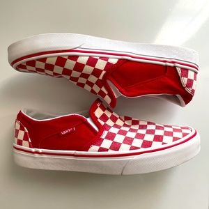 Vans slip on skating checkered shoe
